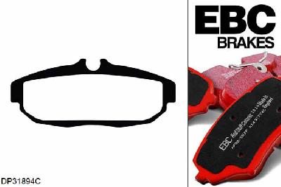 DP31894C, Ford Mustang (5th Generation), 5.8 Supercharged (GT500) (Shelby) 2012-, EBC Redstuff remblokken set achteras, Voor modellen met remschijf diameter van 300mm aan de achteras