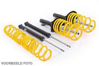 23240021, ST-Suspension sport suspension kit, Verlaging voor/achter 30/30 mm, Fiat Stilo (192) Sedan, 1.4, 1.6, 1.8, Vermogen 59-98kW, 10/2001-02/2007, Max vooraslast tot -1020 Kg, On the front axle struts you need to measure the whole distance of the lower mounting drills. This distance has to be 58mm.